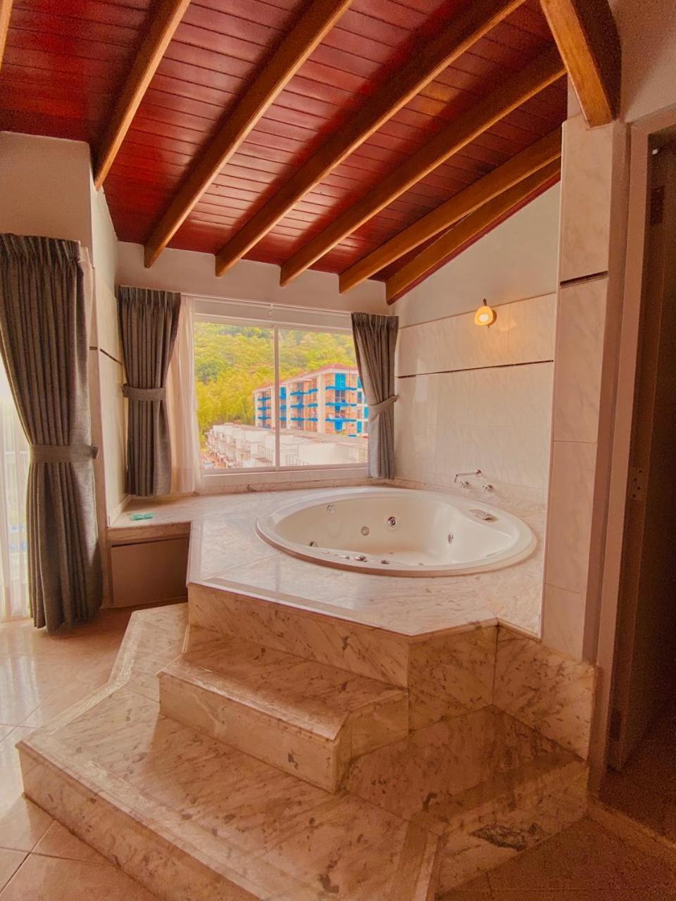 Juan De La Vega Hotel Ла Вега Екстериор снимка