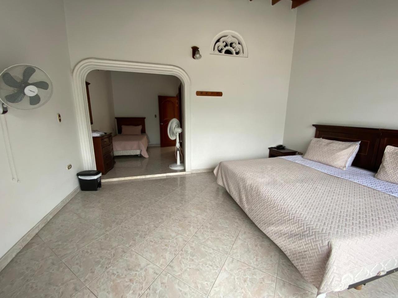 Juan De La Vega Hotel Ла Вега Стая снимка